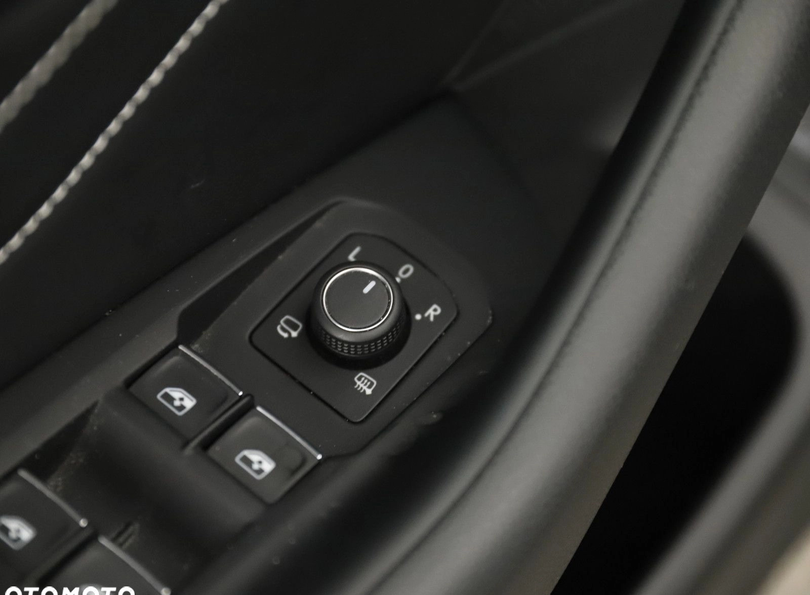 Volkswagen Passat cena 129940 przebieg: 83603, rok produkcji 2020 z Szczebrzeszyn małe 407
